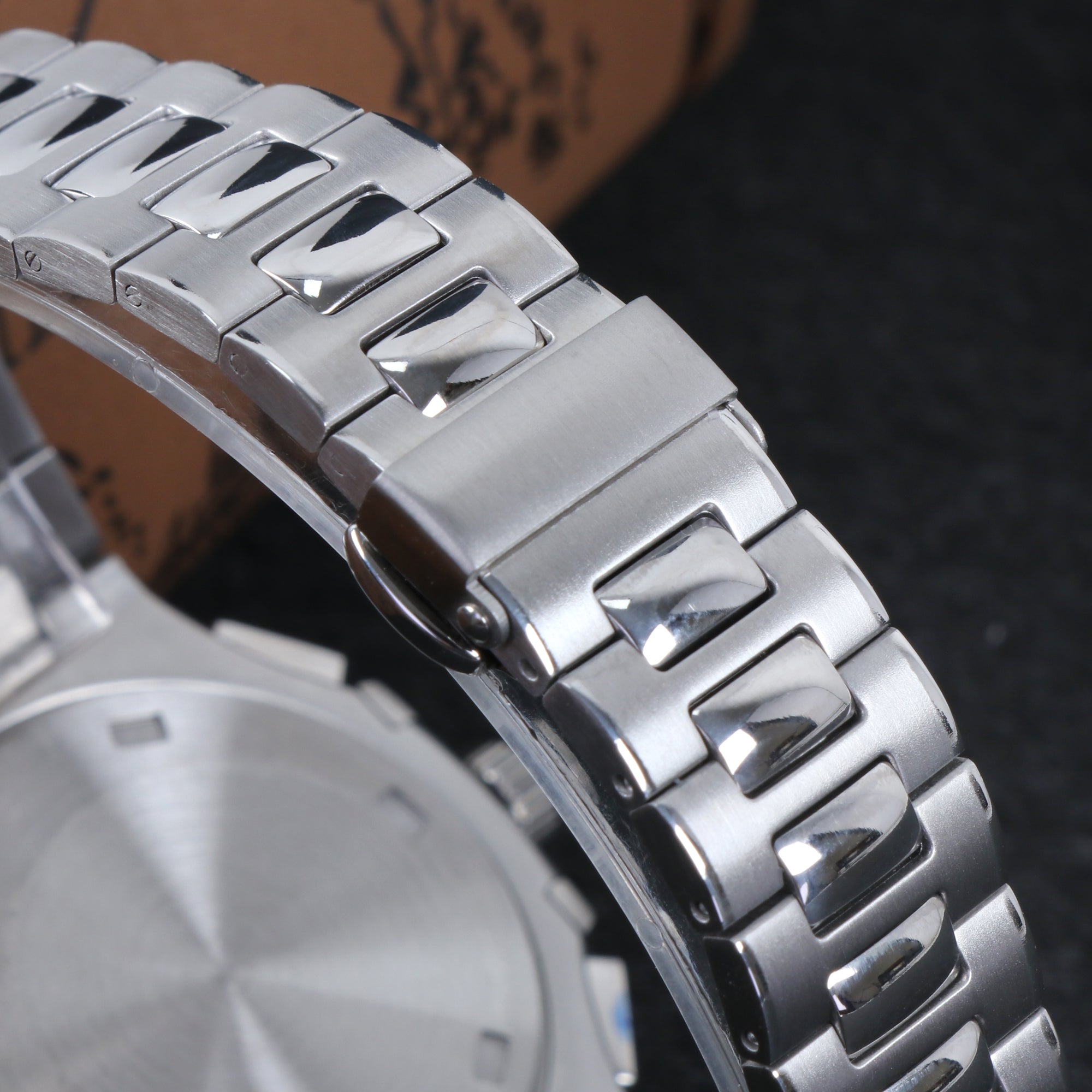 Custom Vintage Black Seiko meca-quartz Mod Watch – ZJani Mods