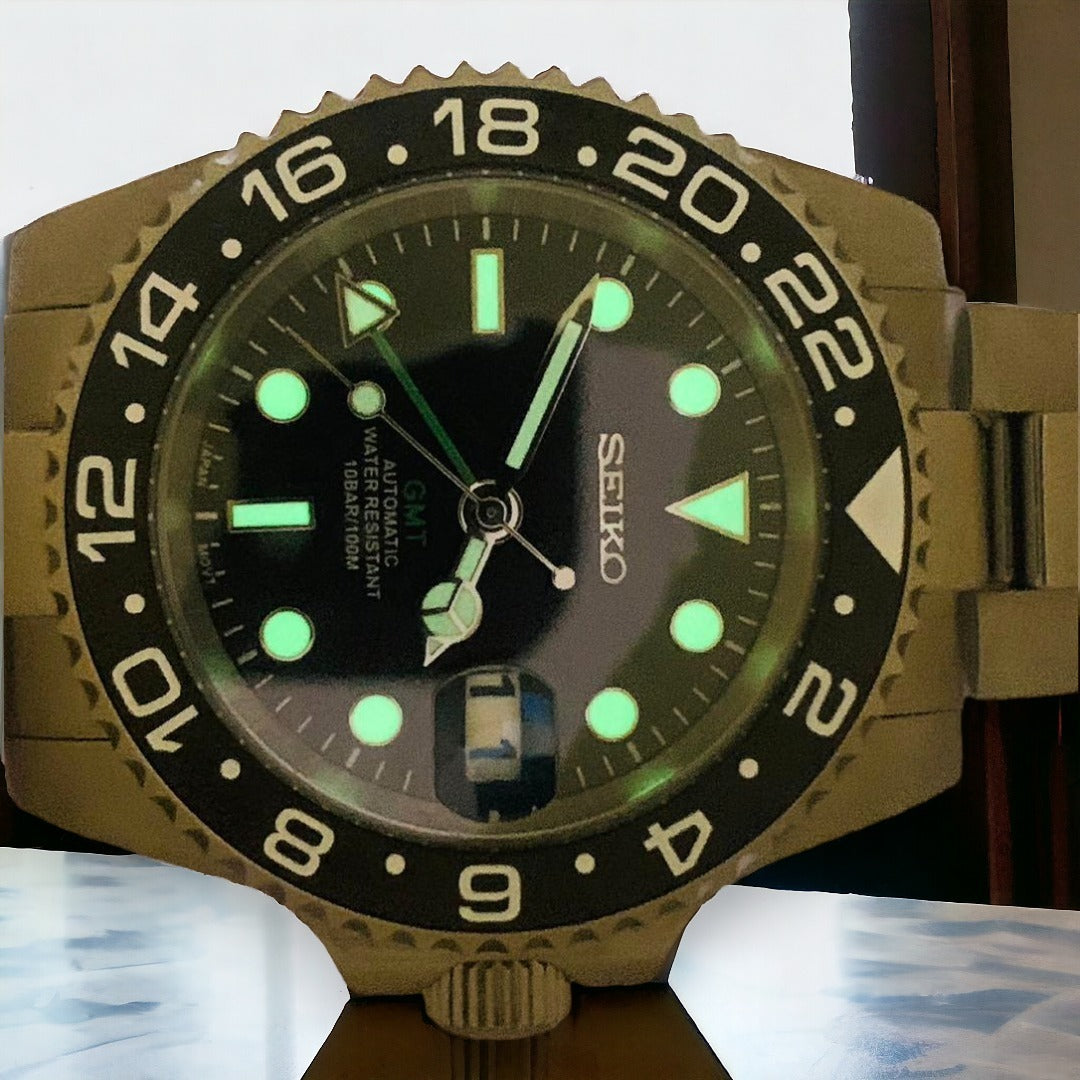 Custom Seiko MilSub Vintage Black Green GMT Date Mod